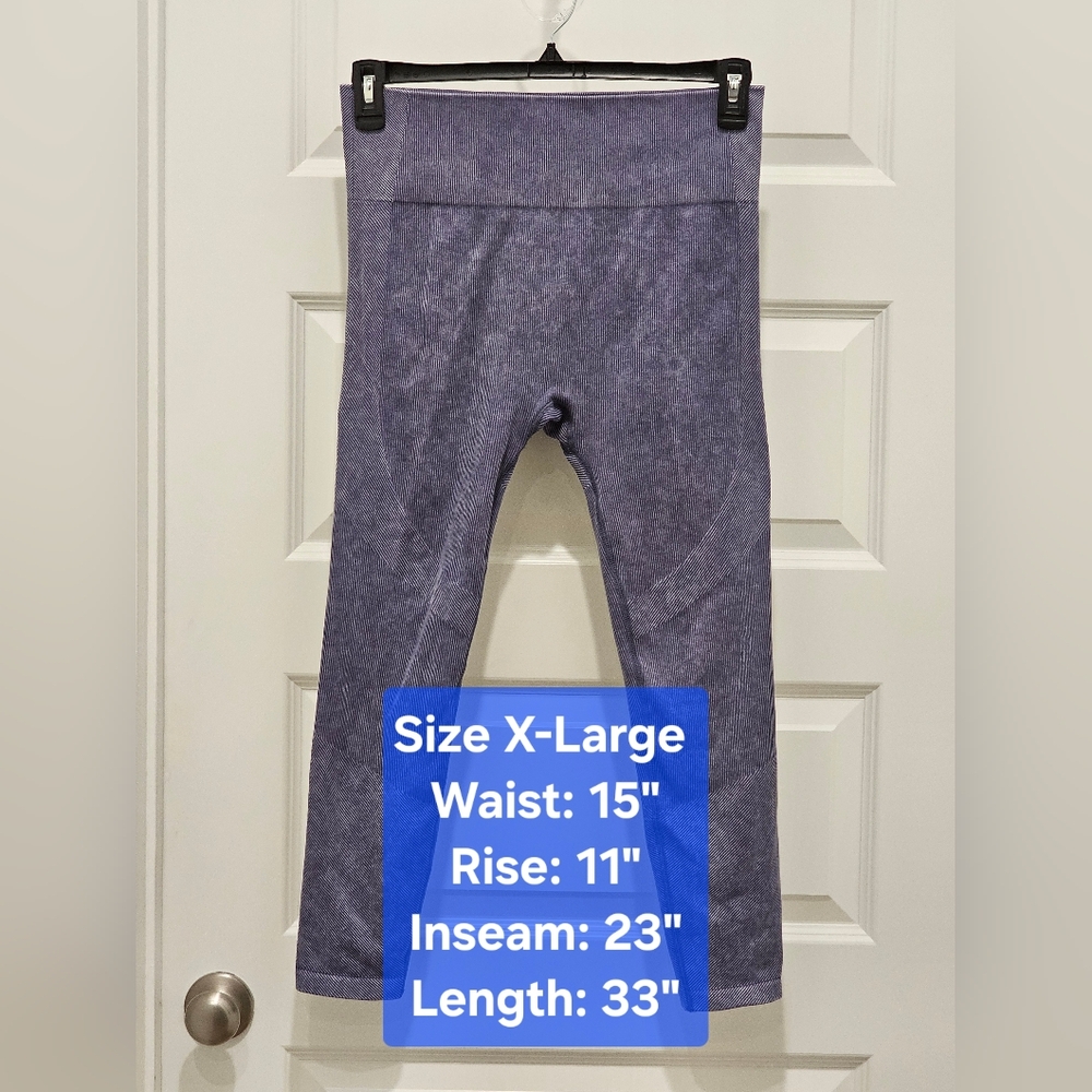 Joylab High-Rise Ribbed Seamless 7/8 Leggings, NWOT, Size XL